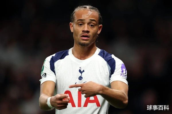 鼎牛网 同样22岁来自德甲: 西蒙斯和维尔茨一起在英超迷失