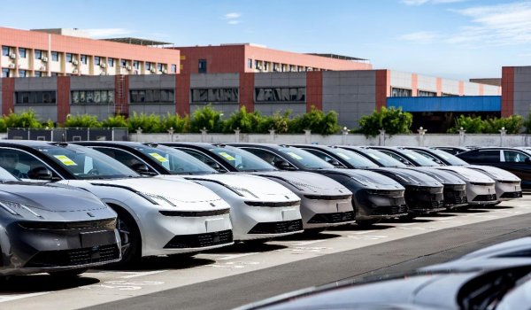 大圣配资 标配四驱和激光雷达的领克10 EM-P，上市一月就实现万台整车下线？